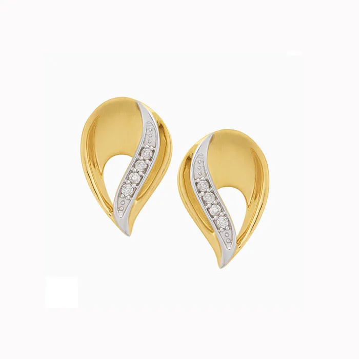 Twee gouden ringen van Eclat met diamanten, één met een rode en één met een blauwe steen